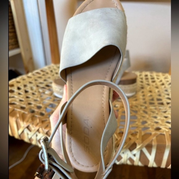 Soda Topic Gray Vegan Nubuck Espadrille Platfrom Wedge Sandals 8 - Picture 13 of 13